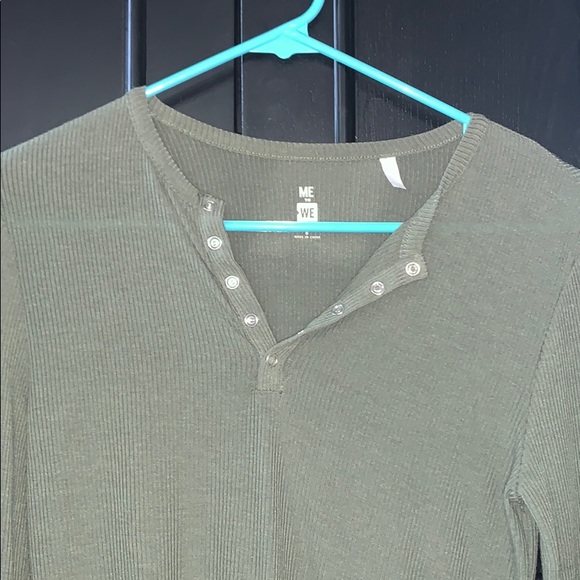 Green long sleeve - Picture 4 of 4